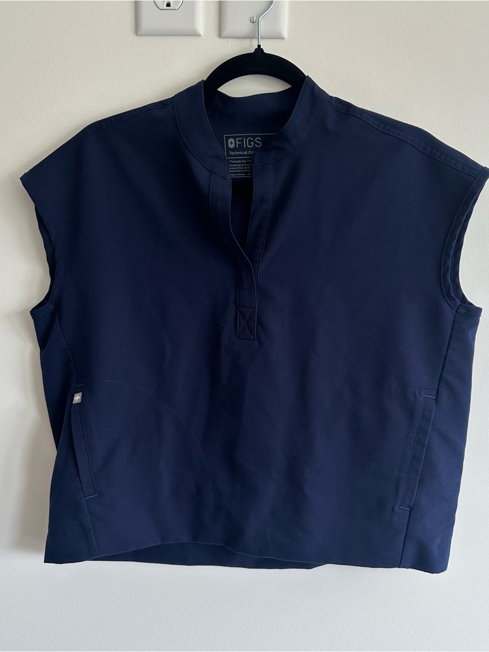 Figs Rafaela Oversize Scrub Top - Picture 5 of 8